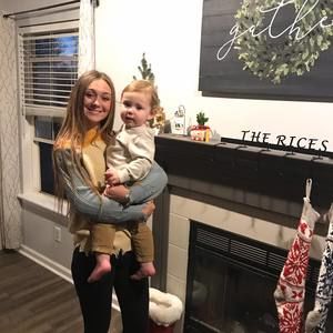 Meet your Posher, Chloe